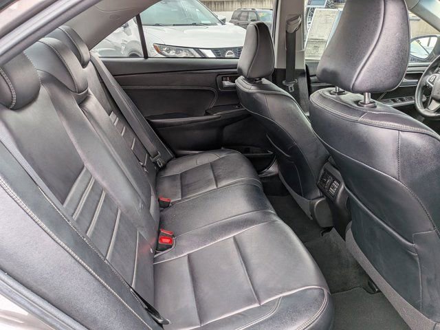 Used 2017 Toyota Camry XLE FWD image 7