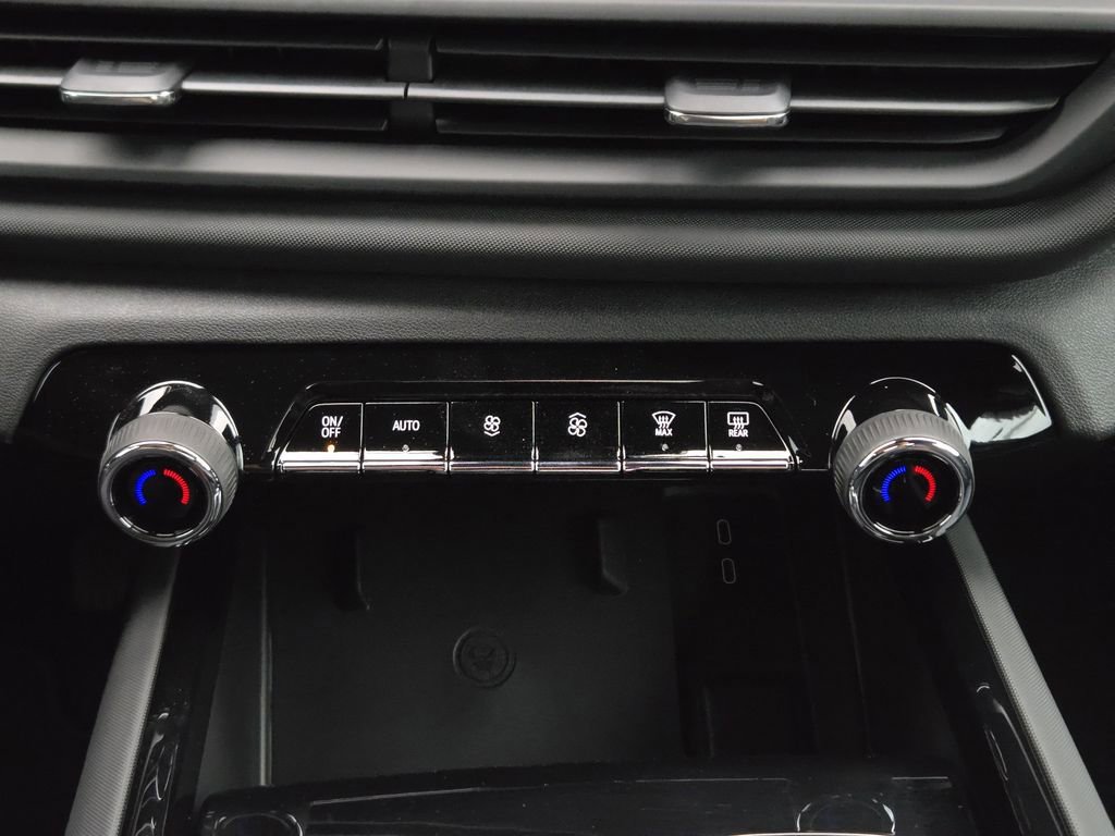New 2026 Chevrolet Silverado EV LT AWD/4WD image 10