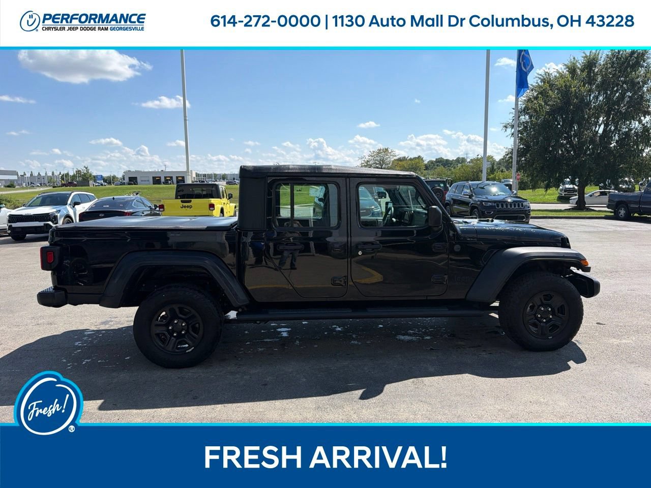 Certified 2025 Jeep Gladiator Sport AWD/4WD image 9