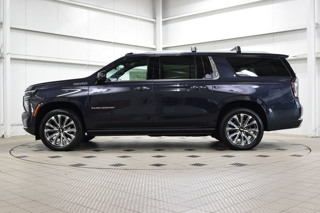 New 2026 Chevrolet Suburban High Country AWD/4WD image 4