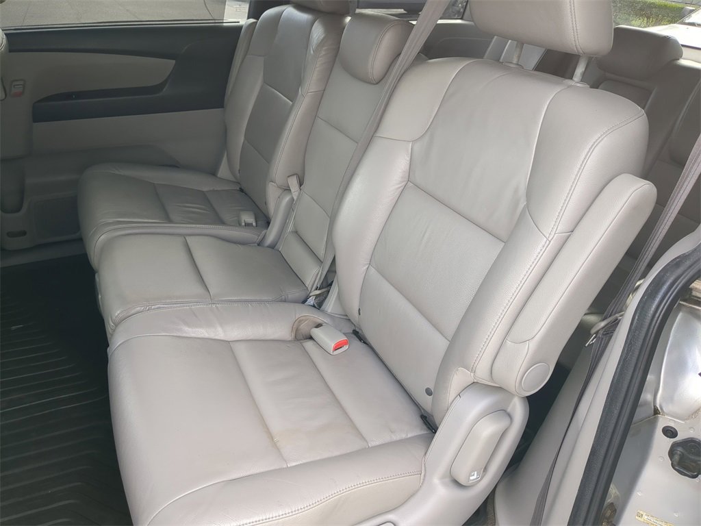 Used 2013 Honda Odyssey Touring image 18
