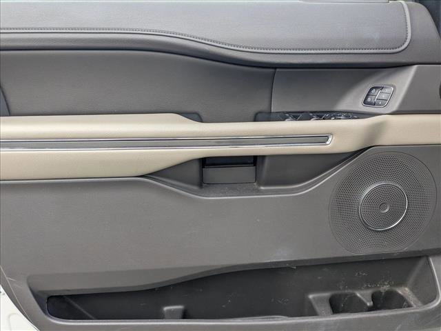 Used 2020 Ford Expedition XLT w/ Equipment Group 202A image 9