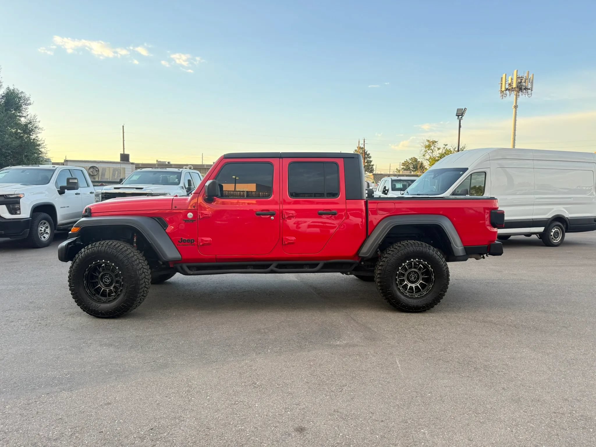 Used 2020 Jeep Gladiator Sport w/ Quick Order Package 24S AWD/4WD image 3