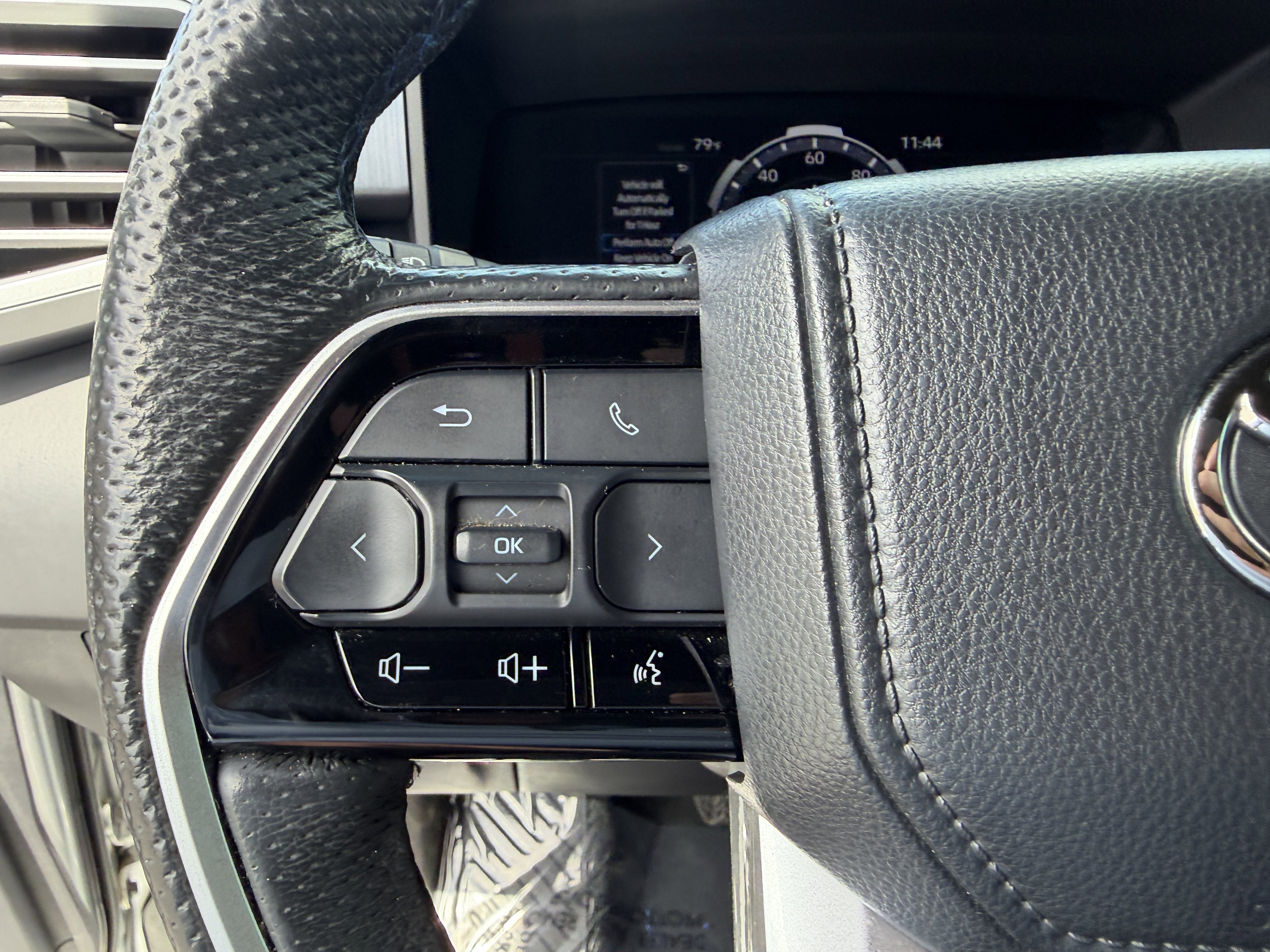 Used 2023 Toyota Tundra Platinum image 29