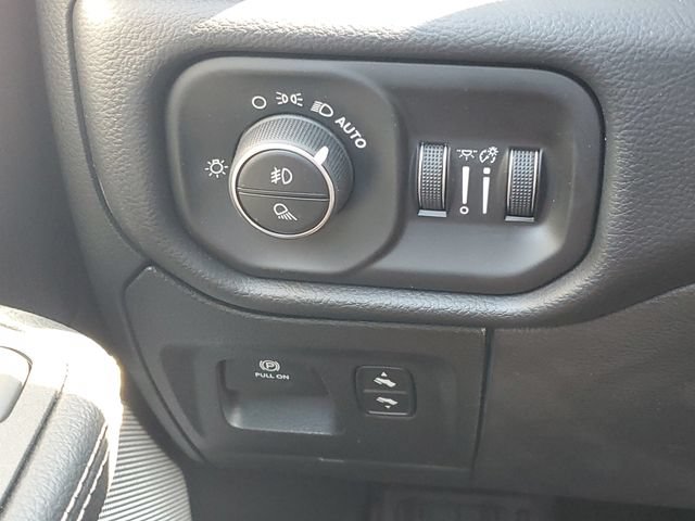 New 2026 RAM 1500 Laramie w/ Night Edition AWD/4WD image 19
