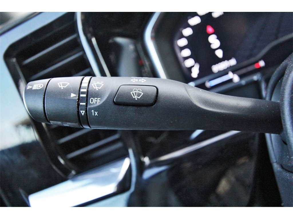 Used 2024 GMC Sierra 1500 SLT image 17