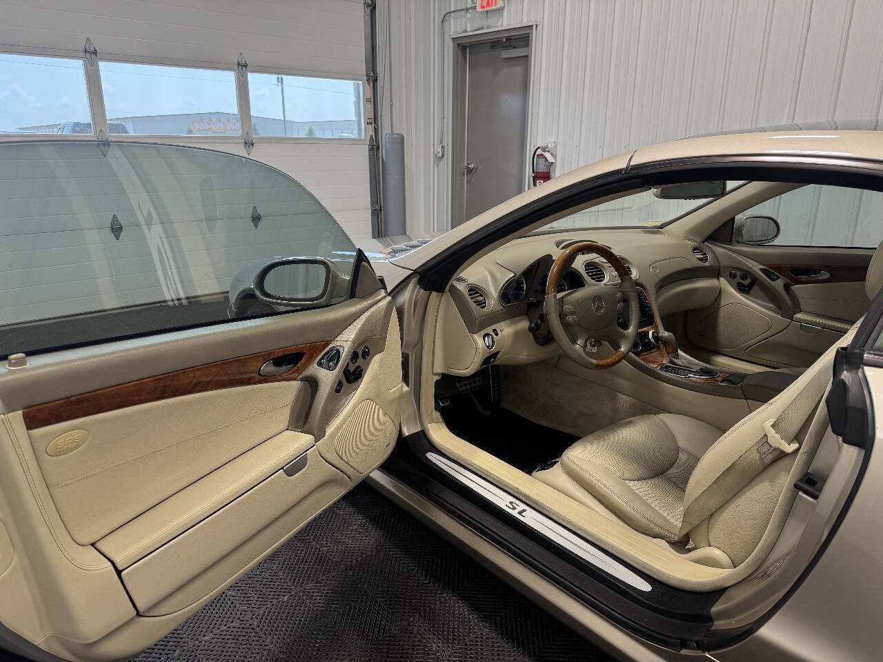 Used 2003 Mercedes-Benz SL 500 image 6