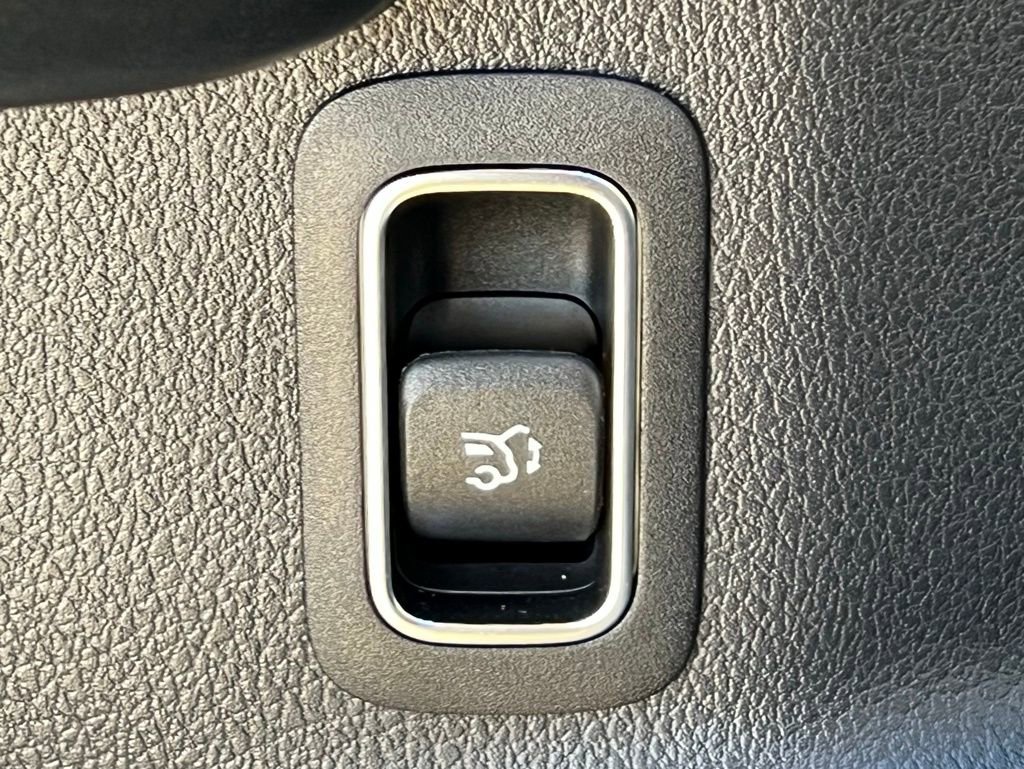 Certified 2026 Mercedes-Benz GLA 250 4MATIC image 37