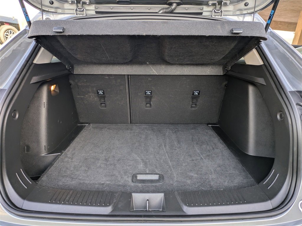 Used 2025 Chevrolet Trax LT w/ LT Convenience Package image 29