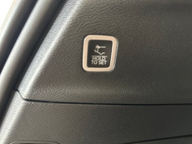 New 2027 Chrysler Pacifica LX FWD image 18