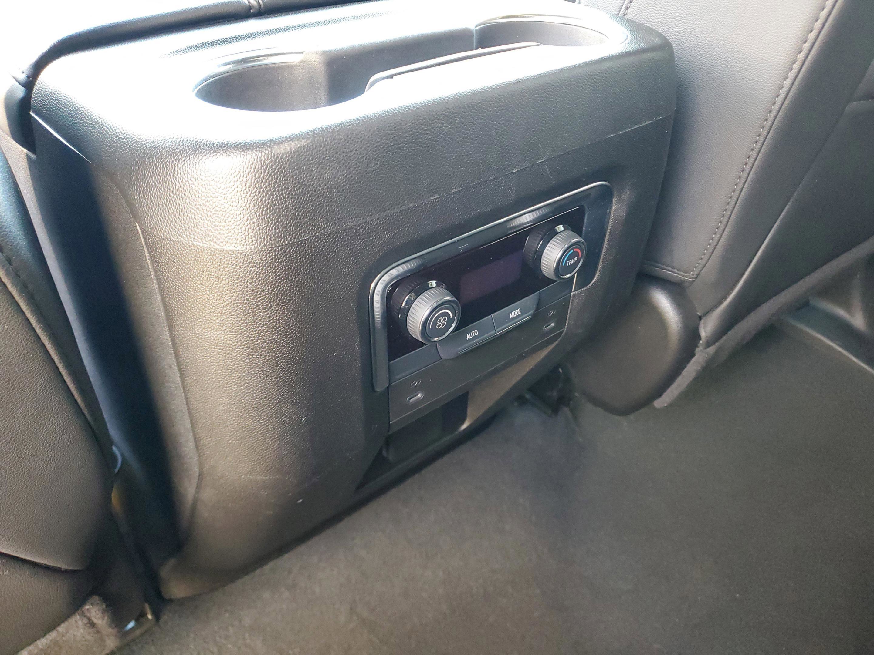 Used 2025 Chevrolet Tahoe LT image 15