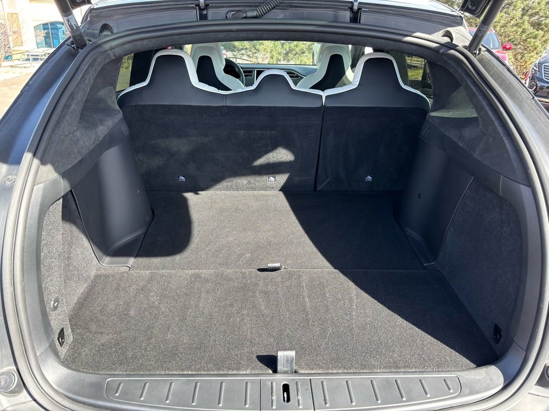 Used 2017 Tesla Model X 75D image 31