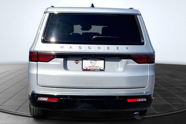 Used 2025 Jeep Wagoneer L Series II image 9