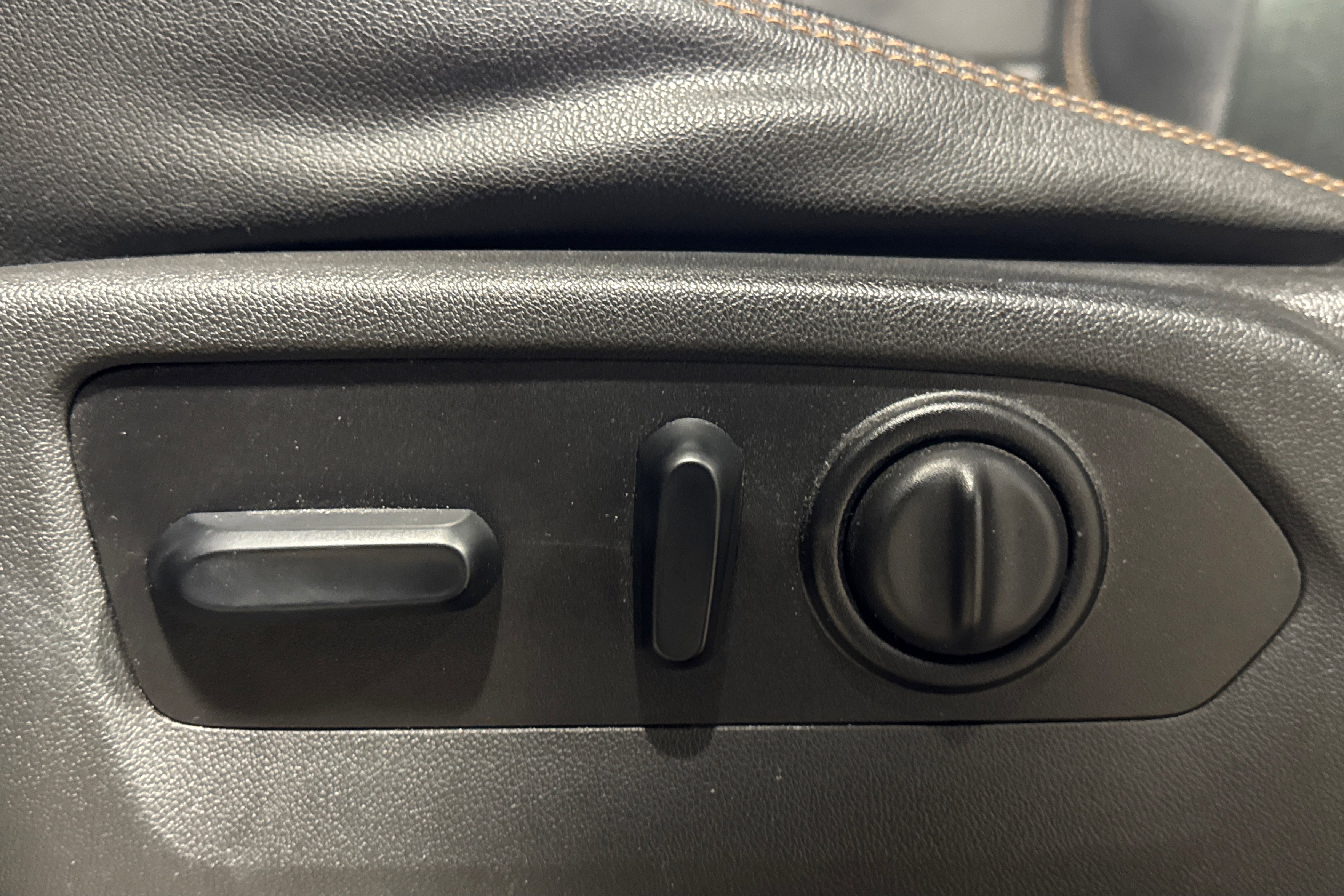 Used 2021 GMC Sierra 1500 AT4 image 19