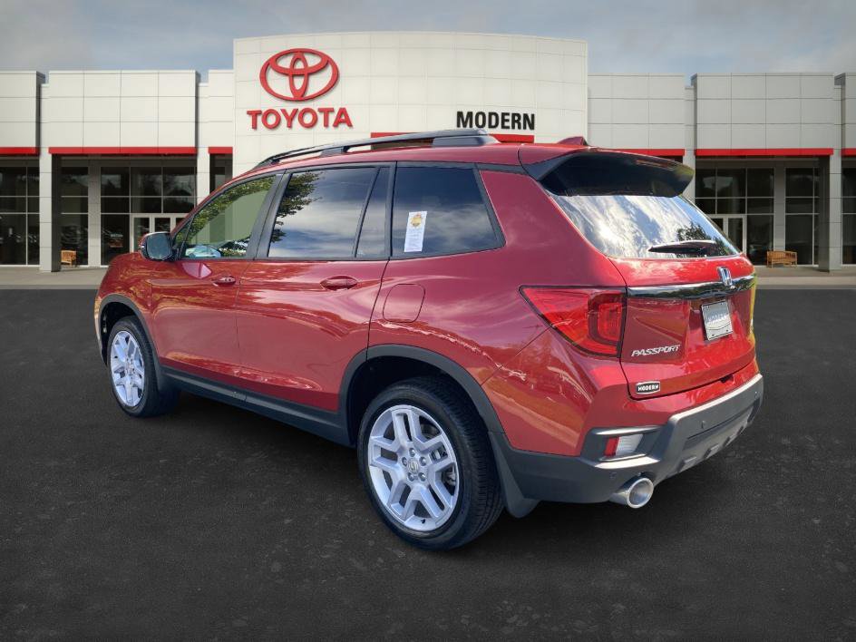 Used 2025 Honda Passport EX-L image 3
