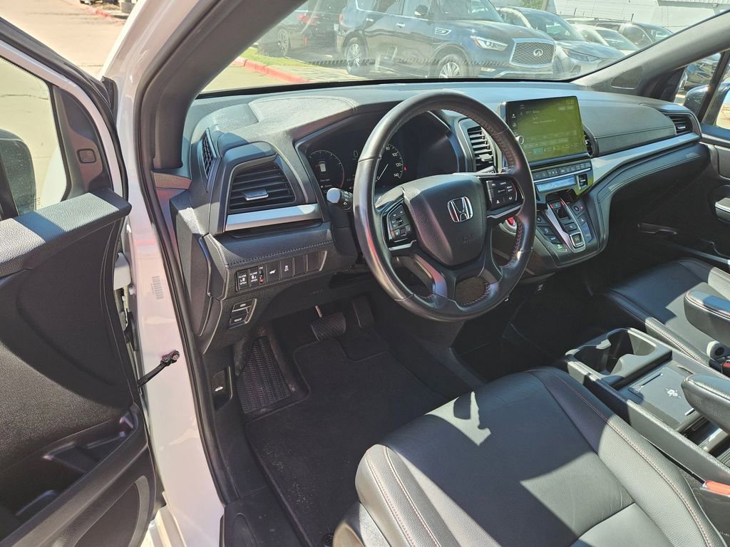 Used 2025 Honda Odyssey Sport-L image 13