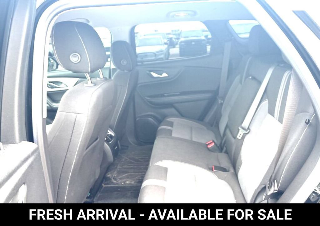 Used 2024 Chevrolet Blazer LT w/ Midnight/Sport Edition FWD image 14