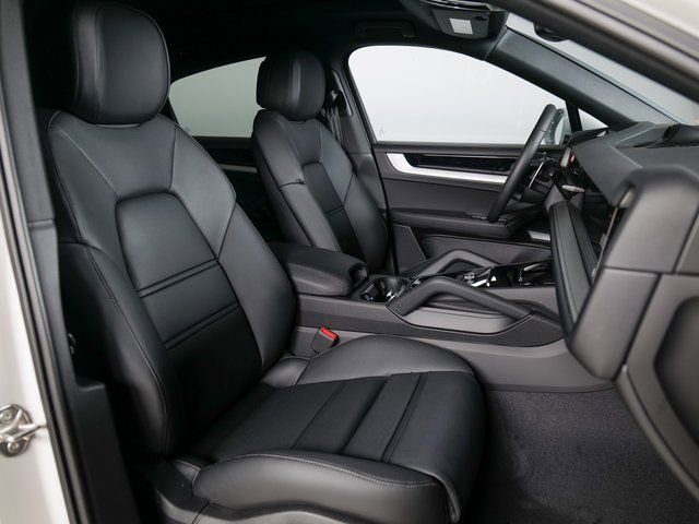 Certified 2026 Porsche Cayenne Coupe AWD/4WD image 11