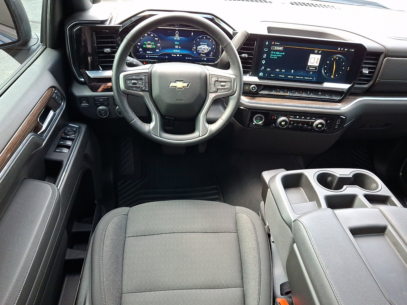 Certified 2024 Chevrolet Silverado 1500 LT AWD/4WD image 13