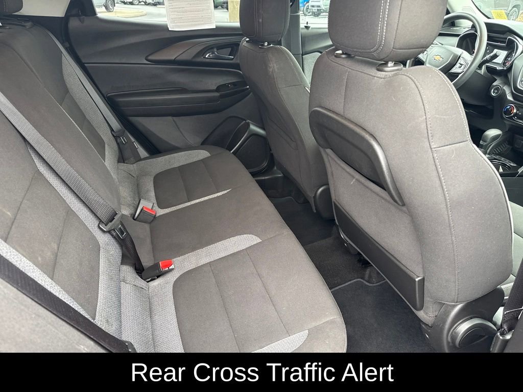 Used 2021 Chevrolet TrailBlazer LT w/ Driver Confidence Package image 14