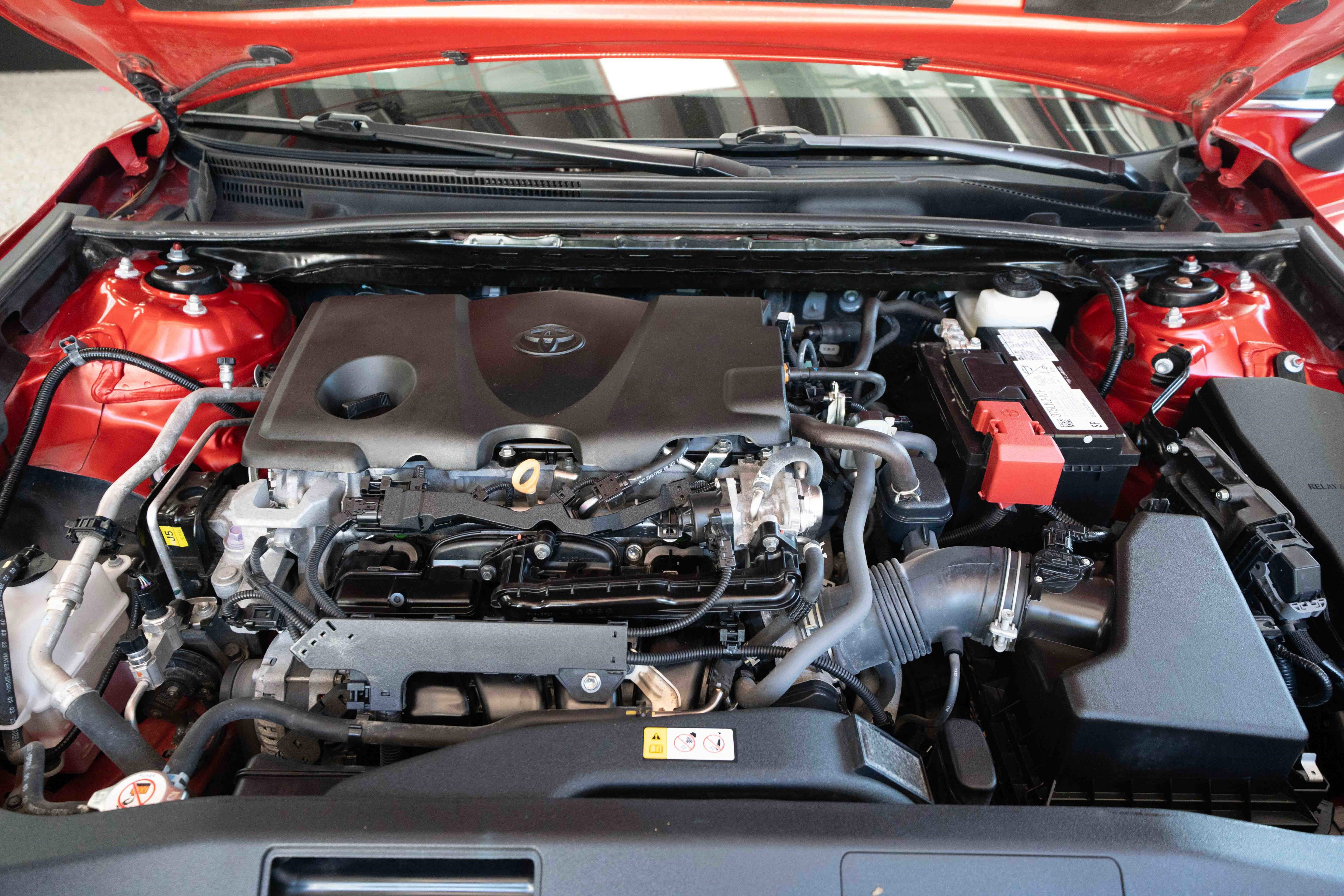 Used 2024 Toyota Camry SE w/ Convenience Package FWD image 30