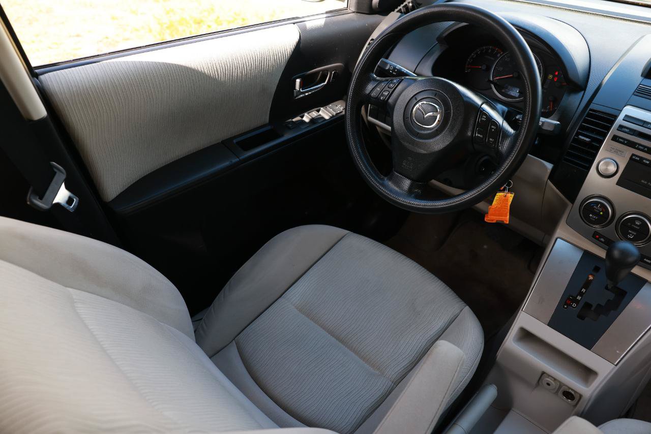 Used 2008 MAZDA MAZDA5 Sport FWD image 21