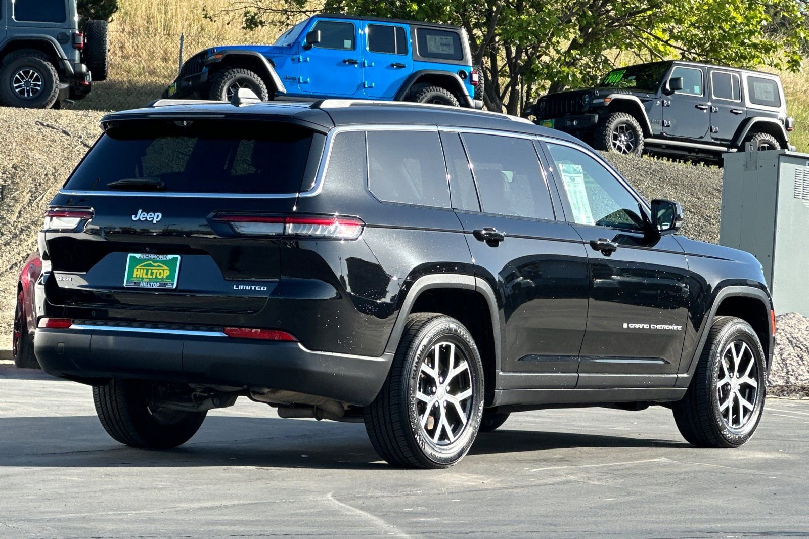 Used 2024 Jeep Grand Cherokee L Limited w/ Luxury Tech Group II AWD/4WD image 4