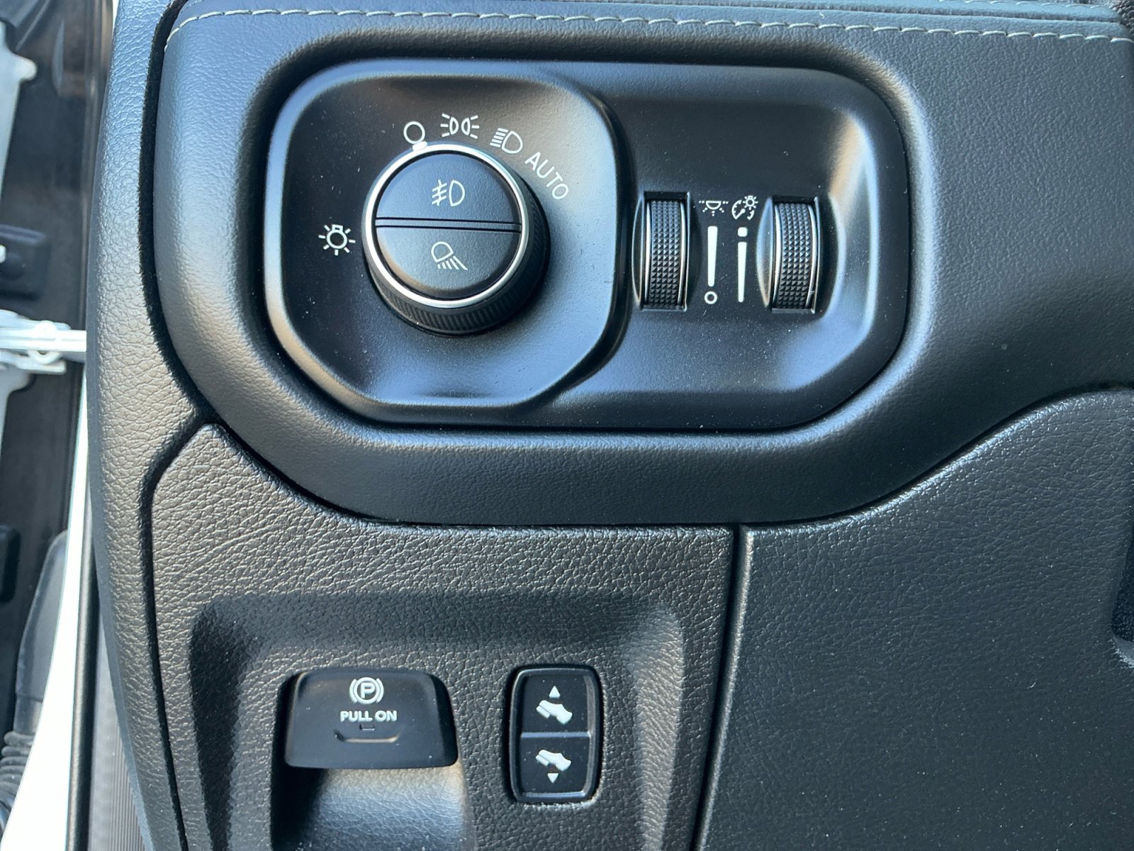 Used 2021 RAM 1500 Limited w/ Protection Group image 31