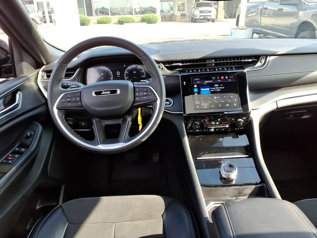 Certified 2024 Jeep Grand Cherokee Altitude AWD/4WD image 14