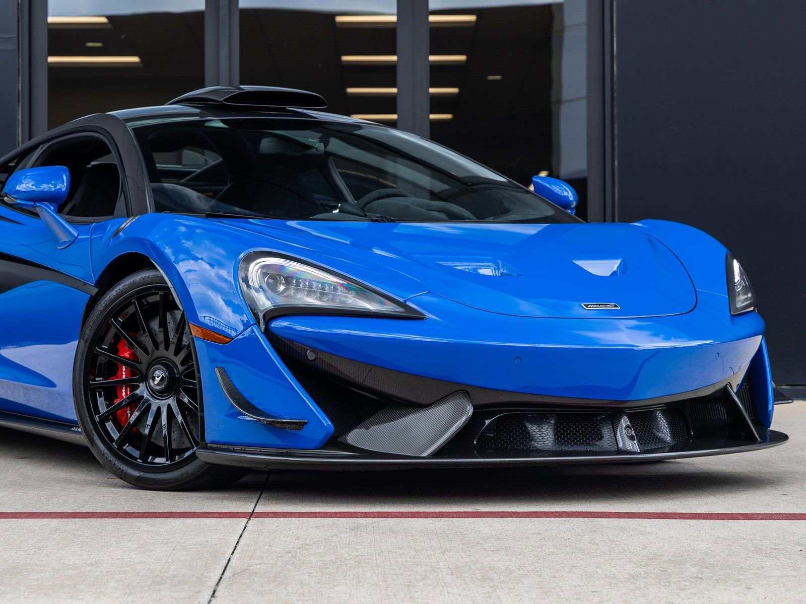 Used 2020 McLaren 620R image 6