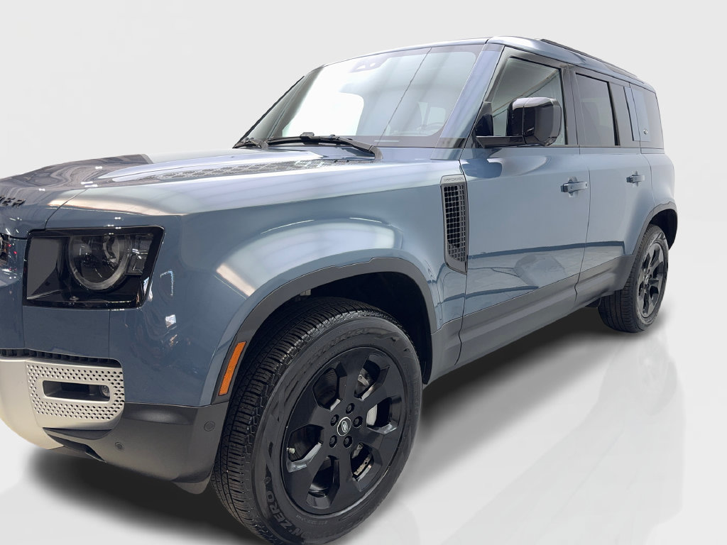 Used 2023 Land Rover Defender 110 SE AWD/4WD image 12