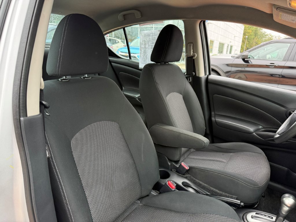 Used 2018 Nissan Versa SV FWD image 21