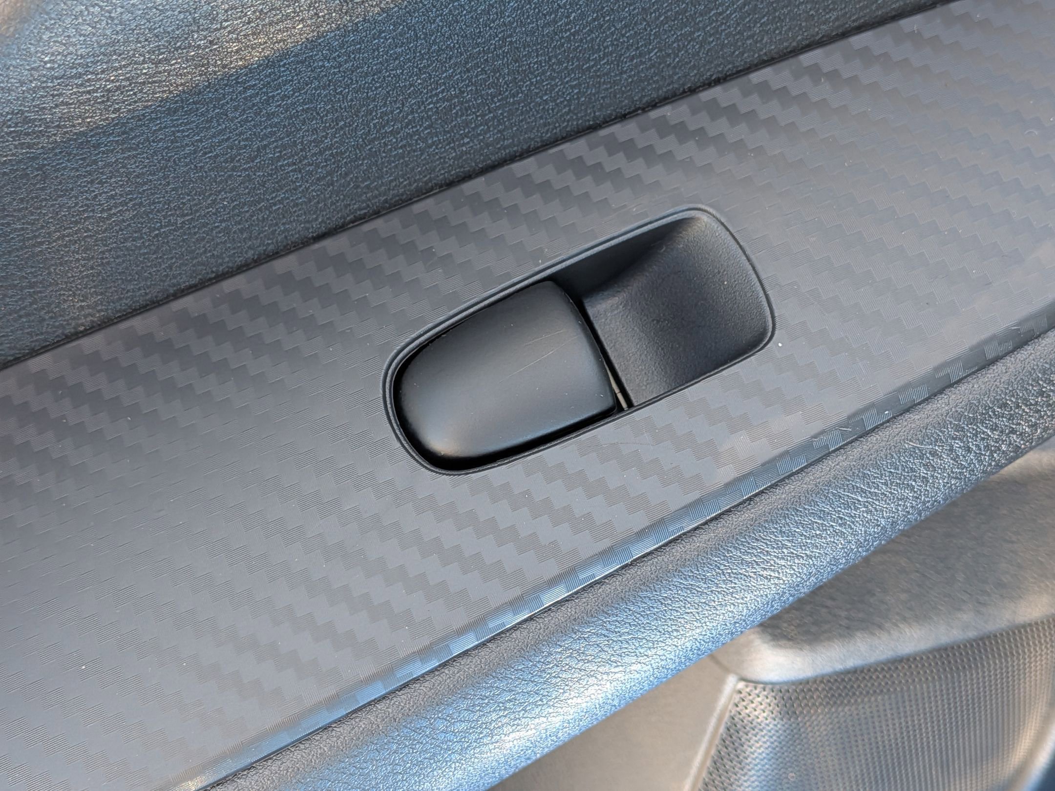 Used 2025 Nissan Sentra SV FWD image 29