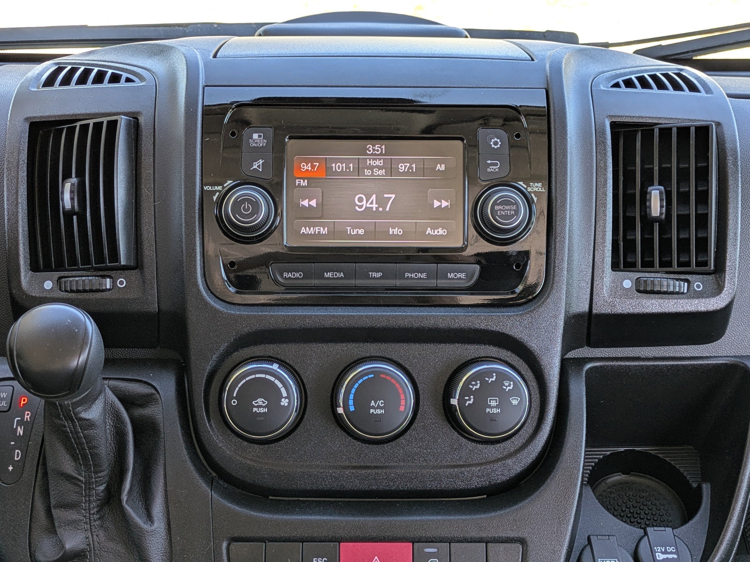 Used 2021 RAM ProMaster 2500 image 22