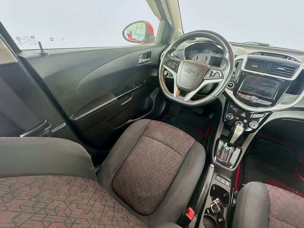 Used 2019 Chevrolet Sonic LT w/ Convenience Package FWD image 9