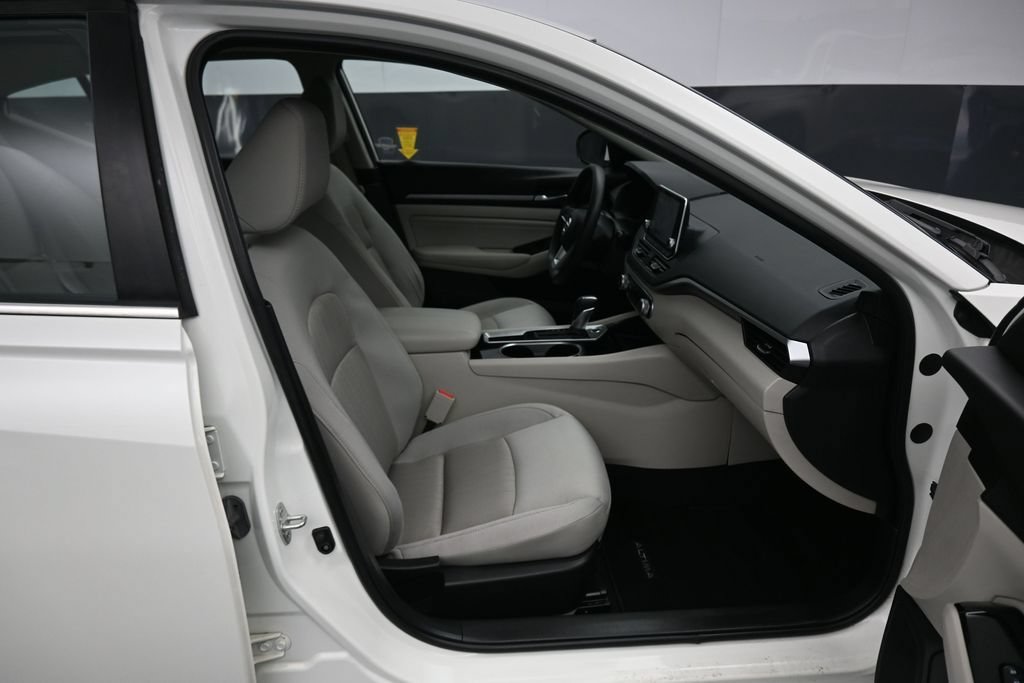 Used 2021 Nissan Altima 2.5 SV FWD image 38