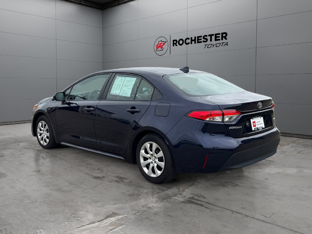 Used 2025 Toyota Corolla LE FWD image 3