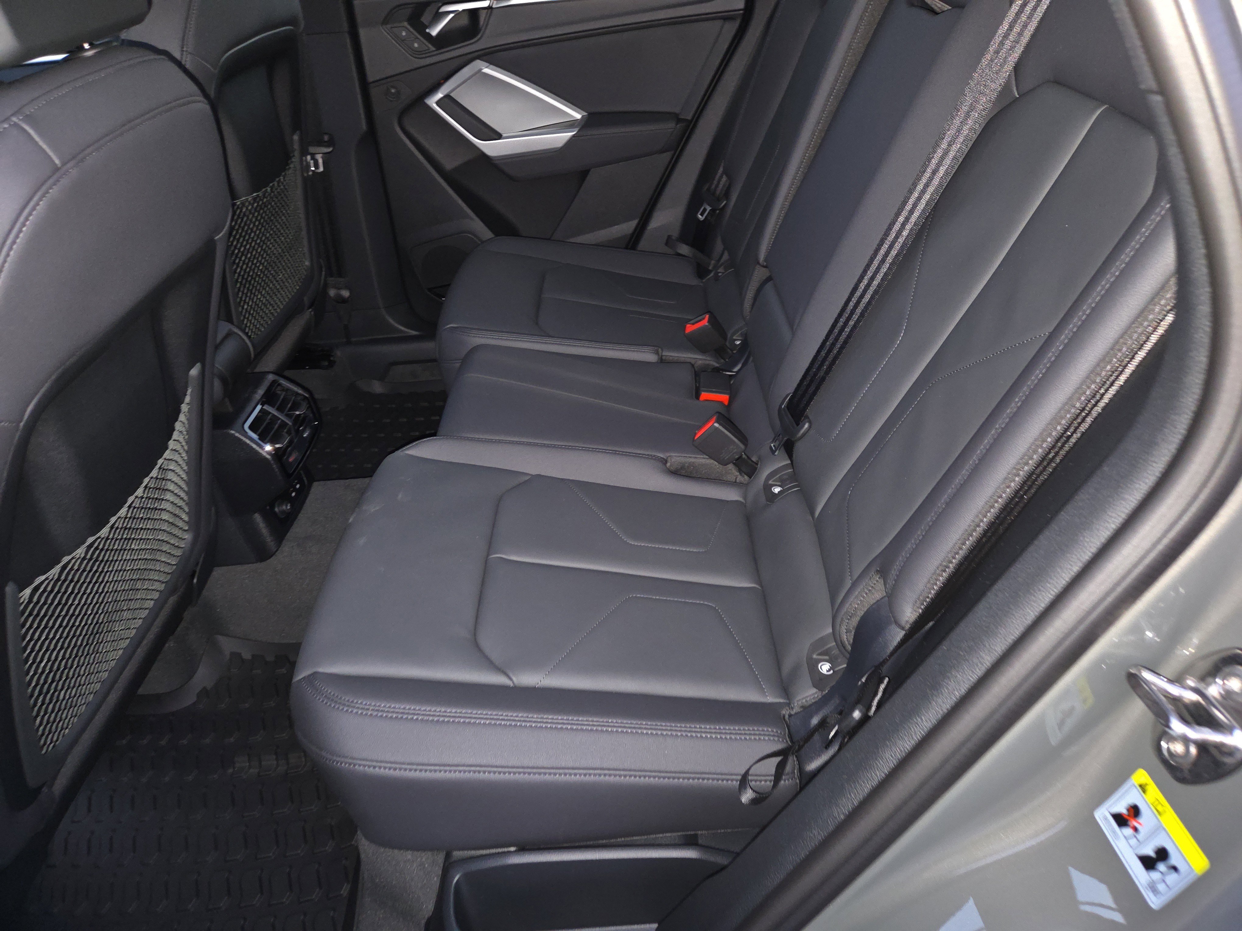 New 2025 Audi Q3 2.0T Premium image 6