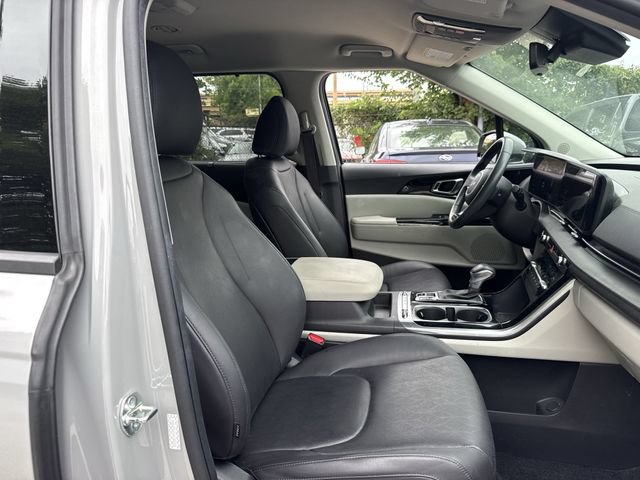 Used 2024 Kia Carnival SX FWD image 27
