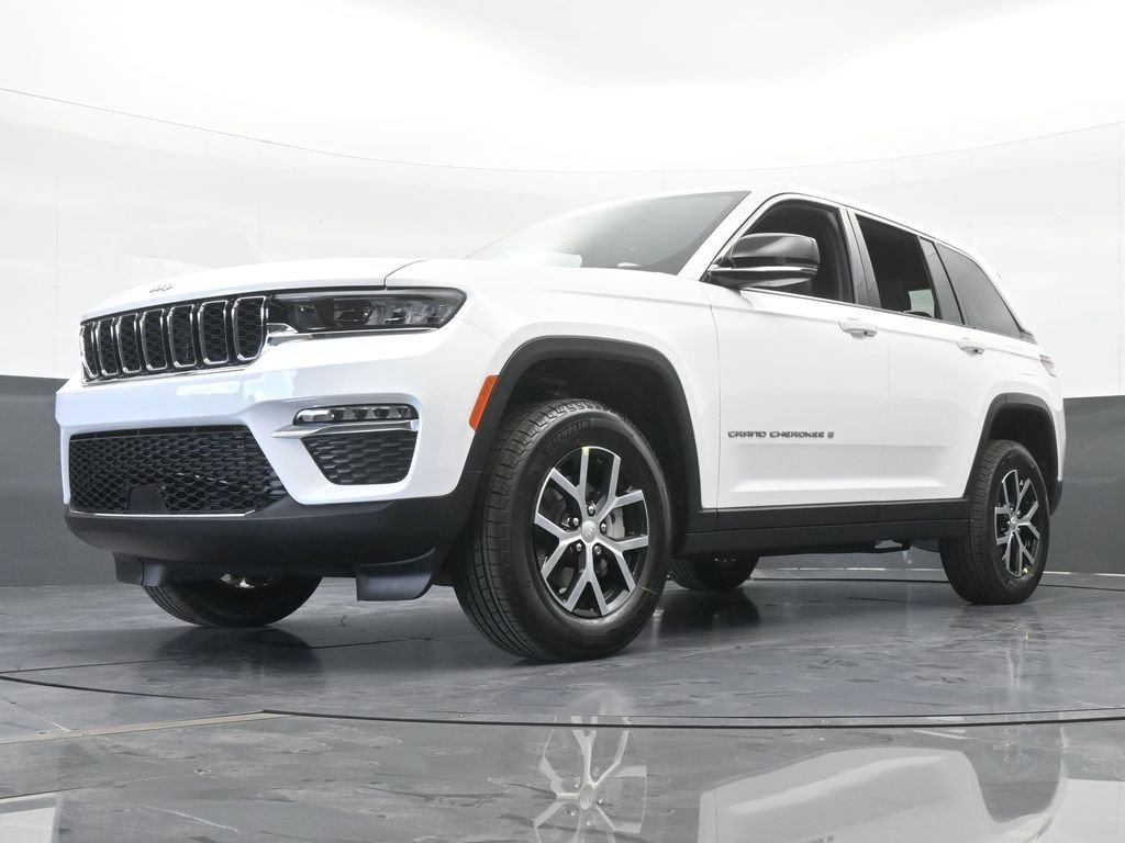 Used 2025 Jeep Grand Cherokee Limited image 55