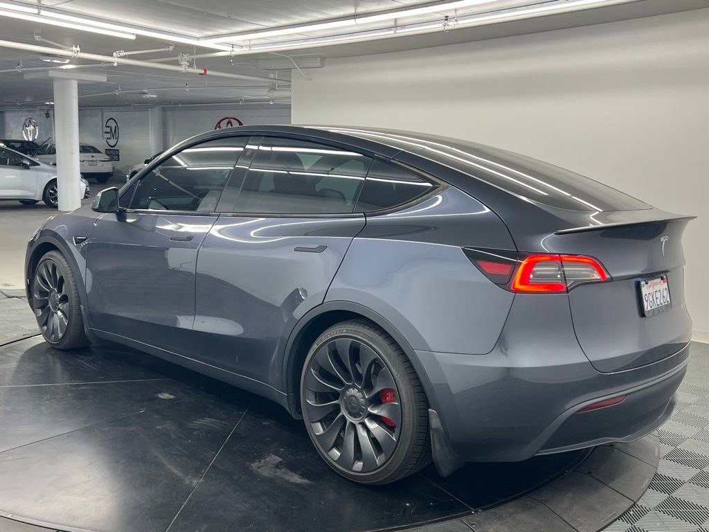 Used 2023 Tesla Model Y Performance image 3