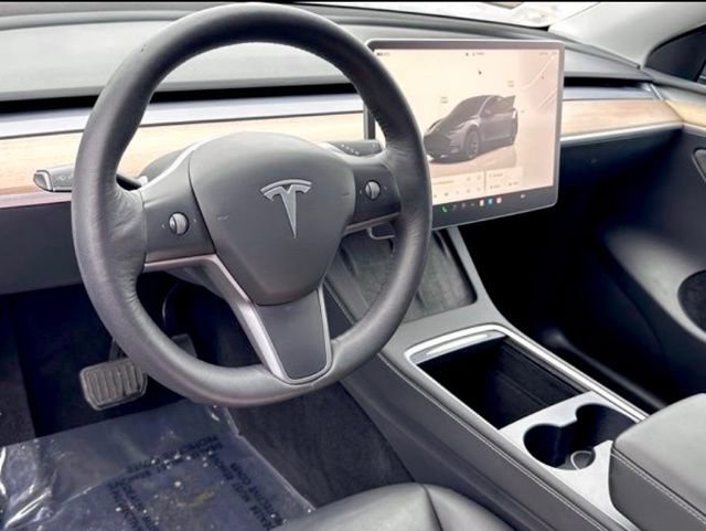 Used 2023 Tesla Model Y Long Range image 12