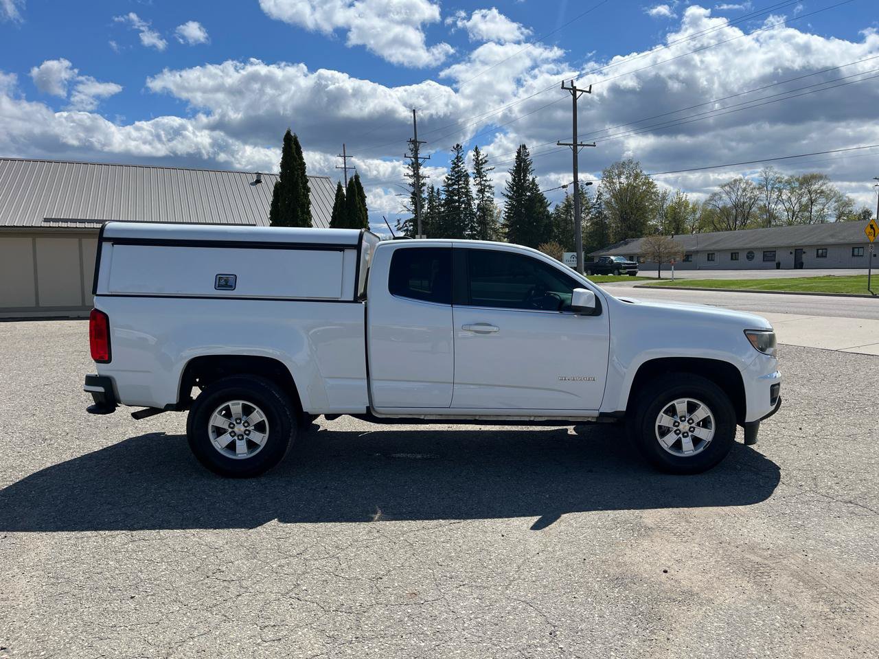 Used 2017 Chevrolet Colorado W/T w/ WT Convenience Package AWD/4WD image 6