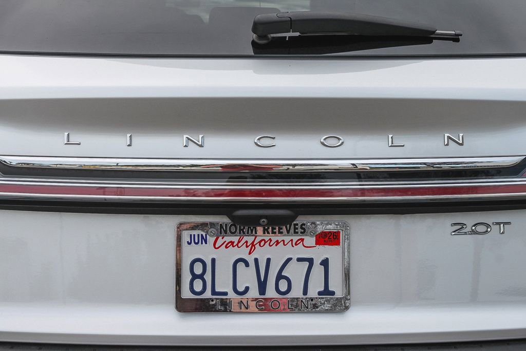 Used 2019 Lincoln Nautilus Select w/ Cargo Utility Package image 12