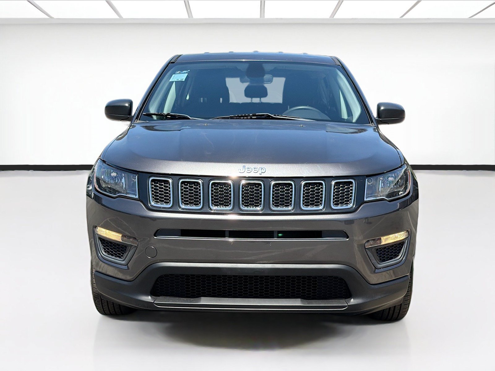 Used 2021 Jeep Compass Sport FWD image 2