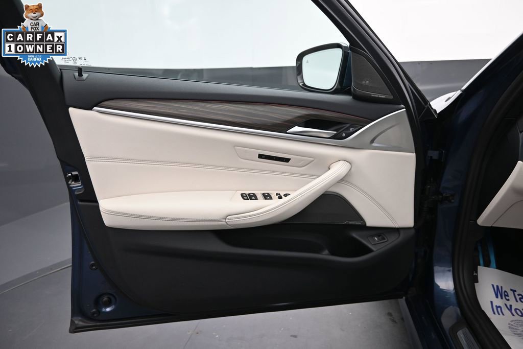 Certified 2023 BMW 540i w/ Executive Package RWD image 5