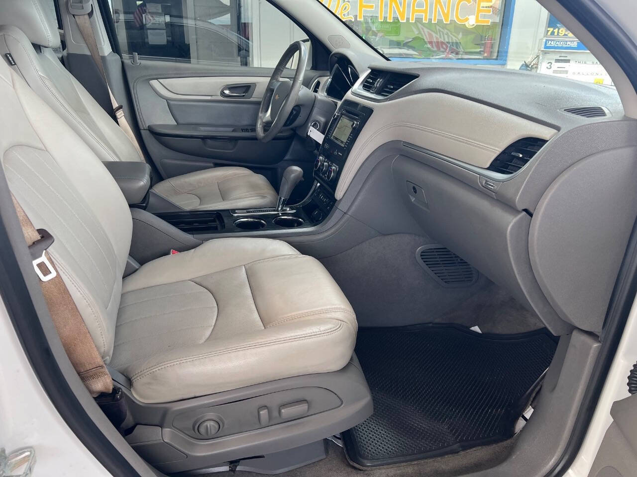 Used 2017 Chevrolet Traverse Premier AWD/4WD image 10