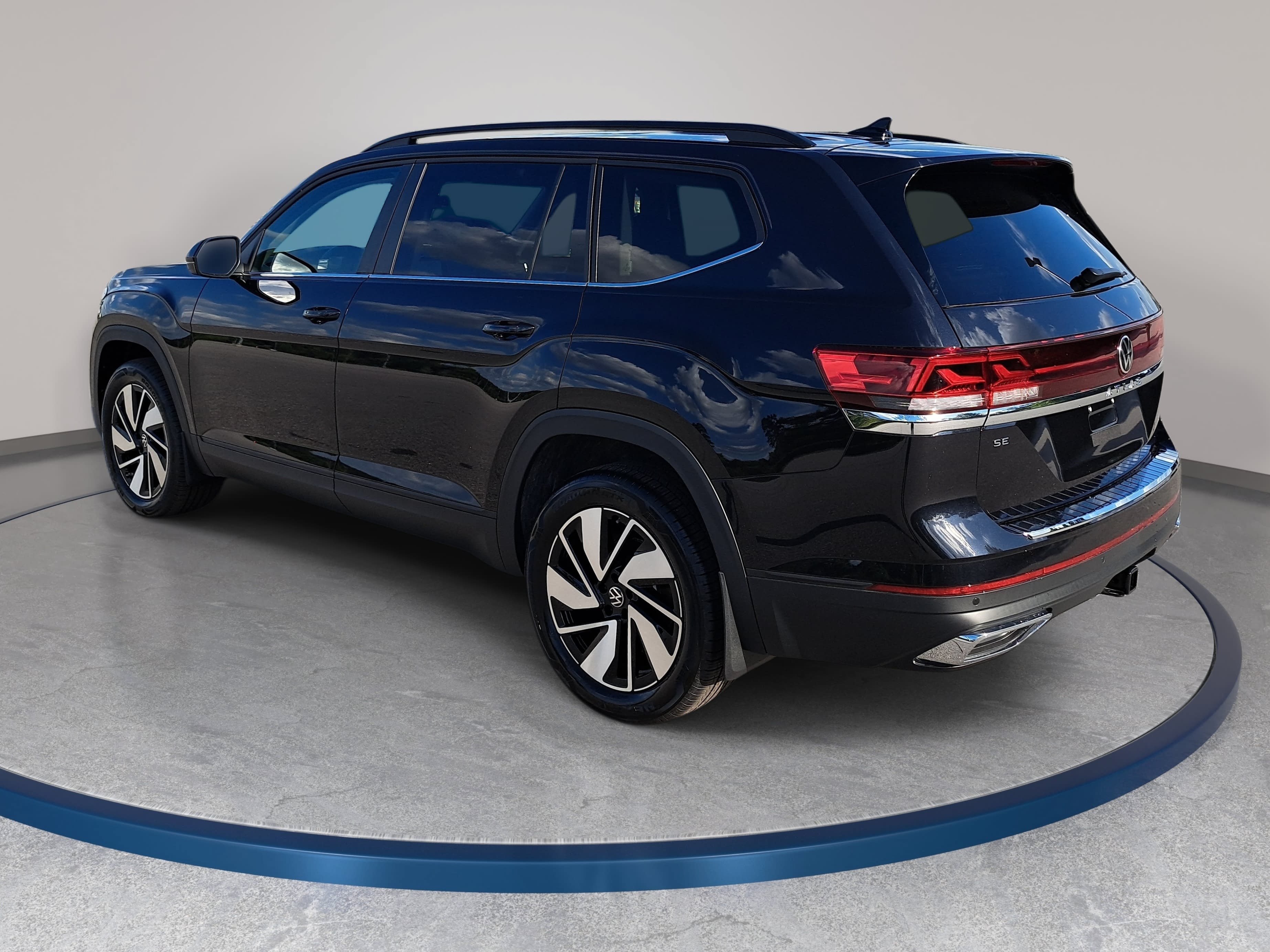 New 2026 Volkswagen Atlas SE FWD image 7