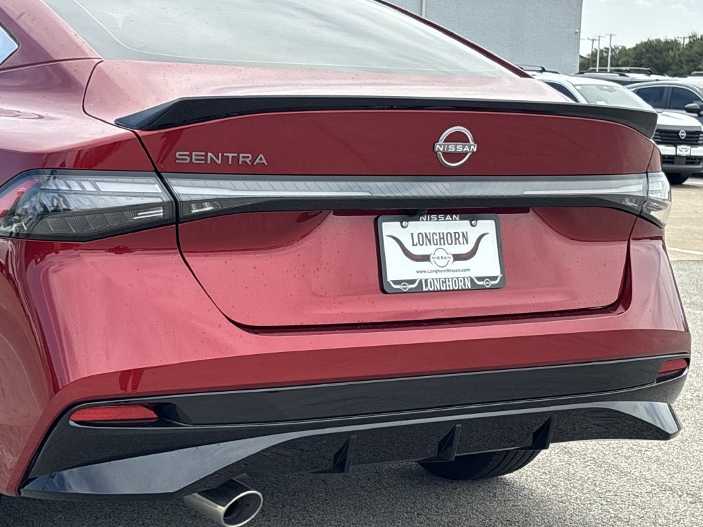 New 2027 Nissan Sentra SR w/ Floor Mat Package FWD image 5