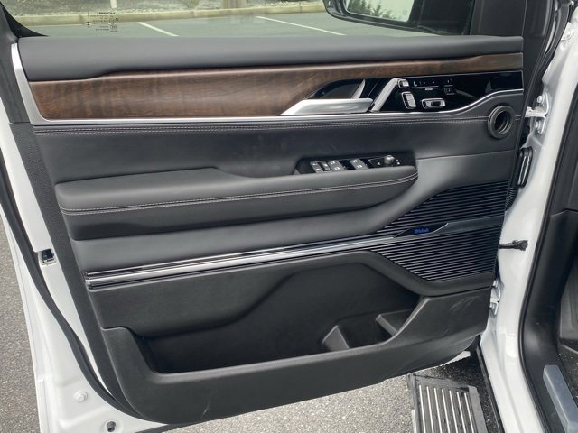 New 2024 Jeep Grand Wagoneer Series I w/ HD Trailer Tow Package image 12